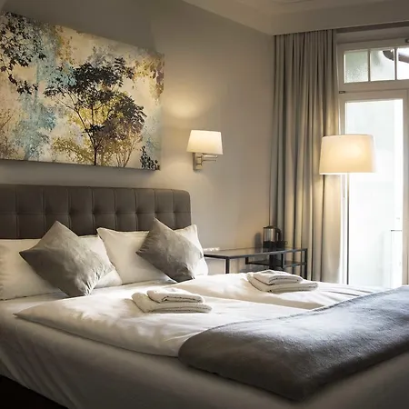 Hotel Lindenau 3*