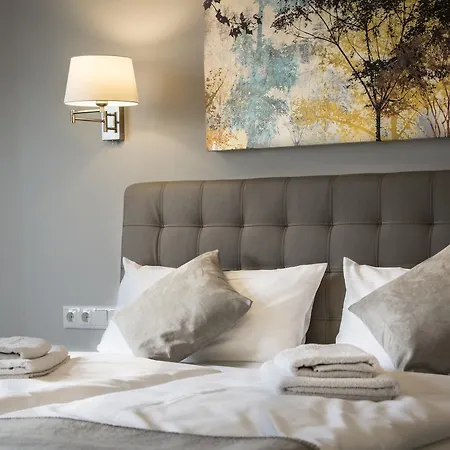 Hotel Lindenau 3*